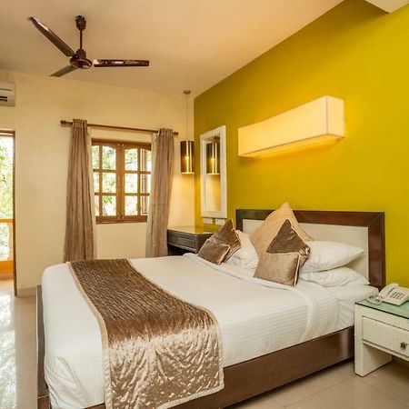 Coco Goa Hotell Arpora Exteriör bild