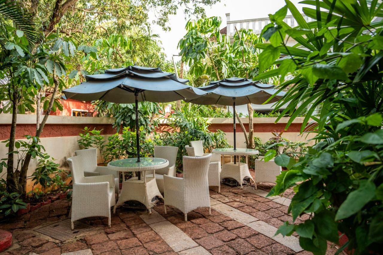 Coco Goa Hotell Arpora Exteriör bild